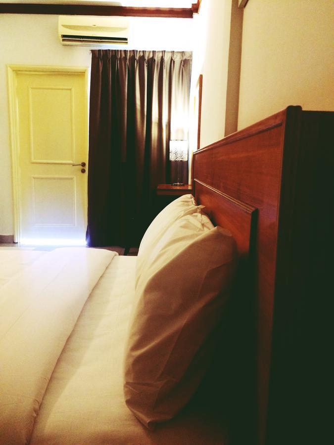 Hotel Amara Субанг Джая Екстериор снимка