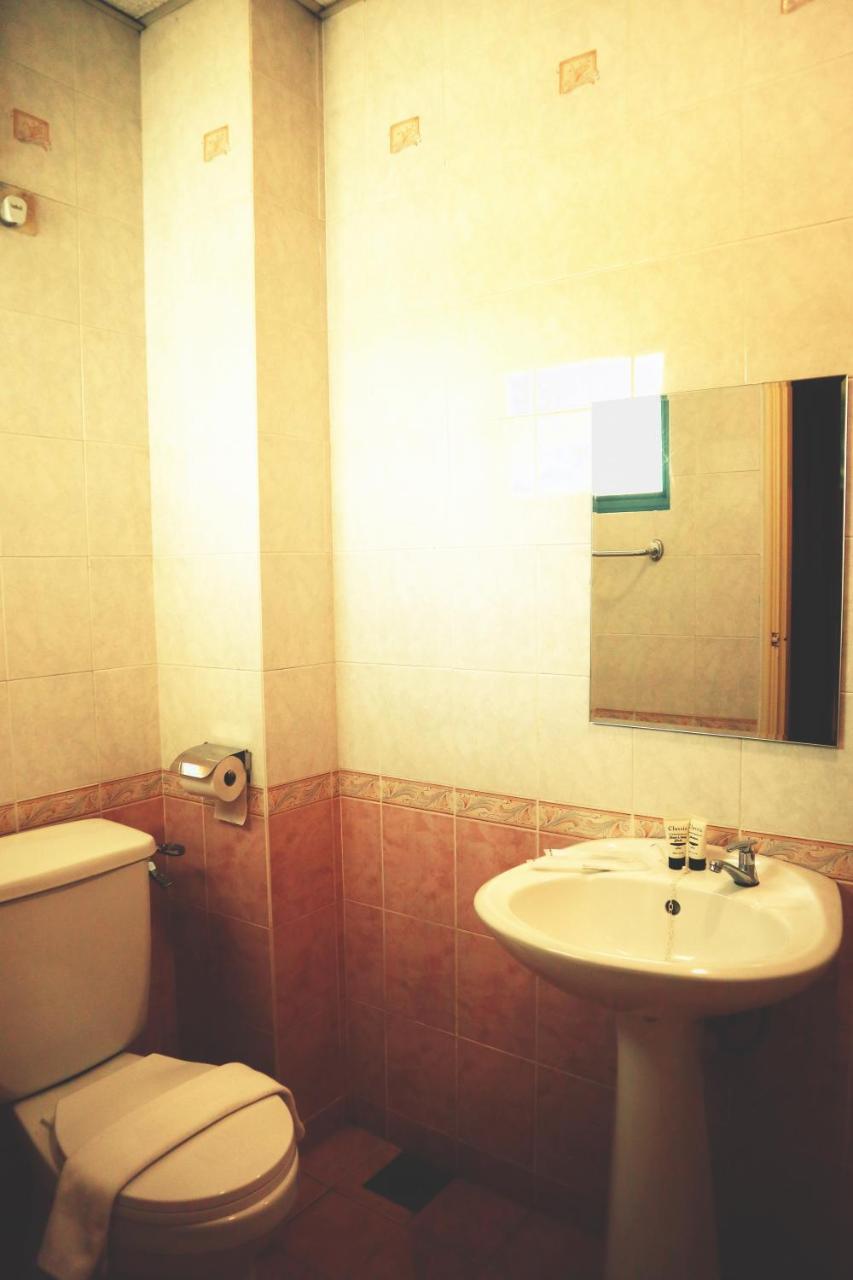 Hotel Amara Субанг Джая Екстериор снимка