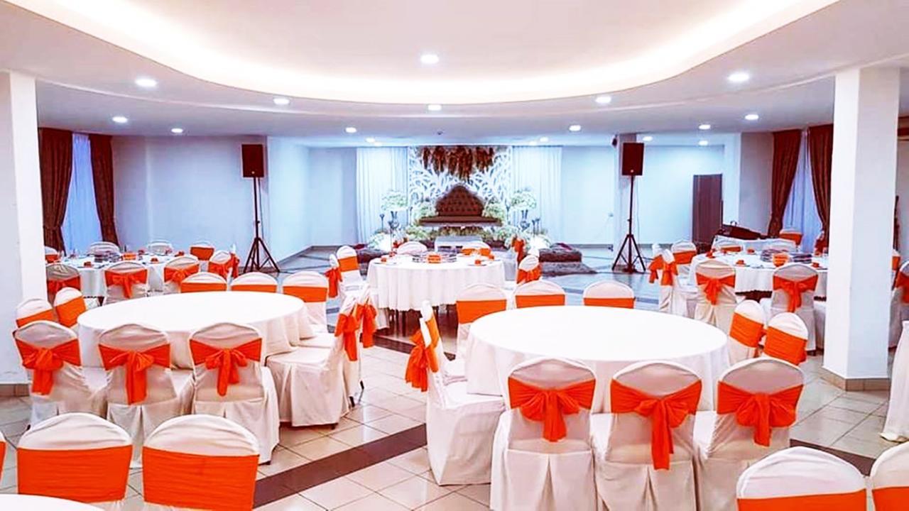 Hotel Amara Субанг Джая Екстериор снимка