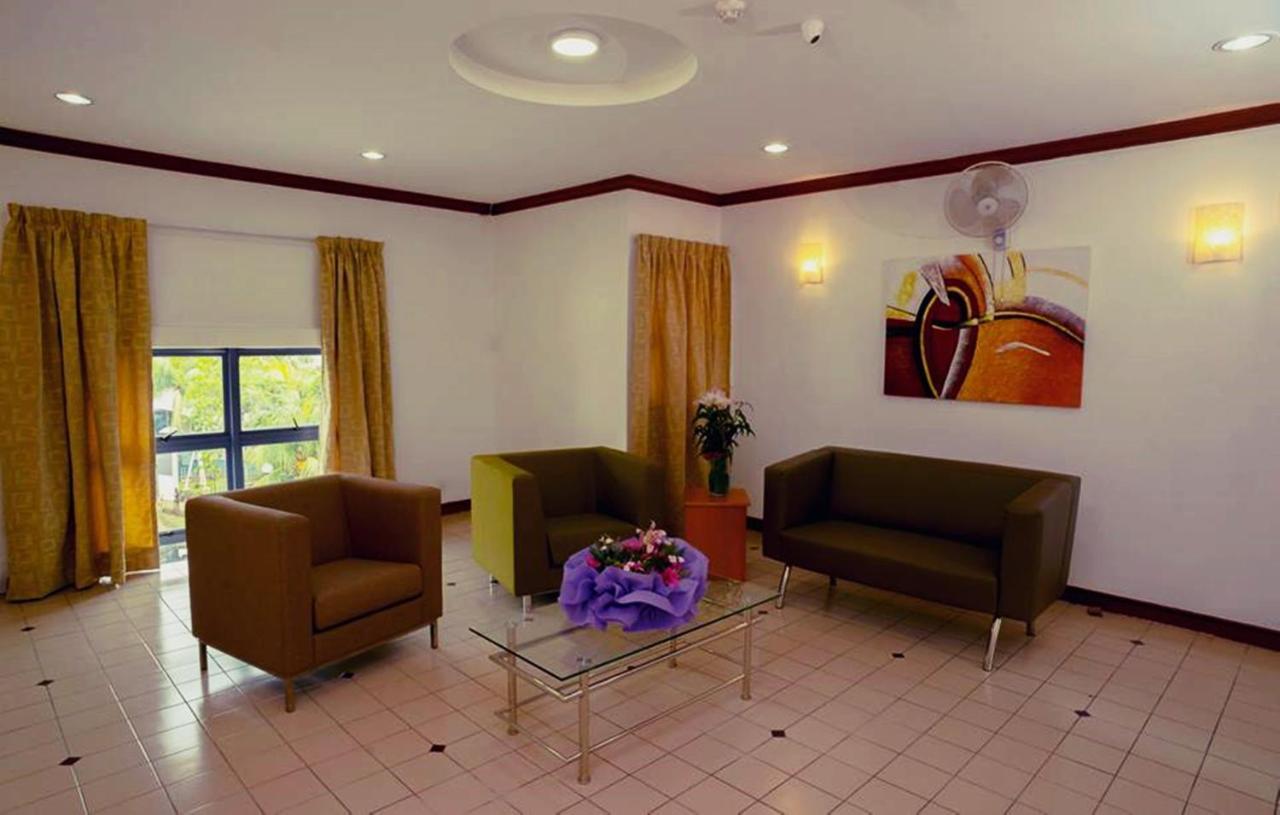 Hotel Amara Субанг Джая Екстериор снимка